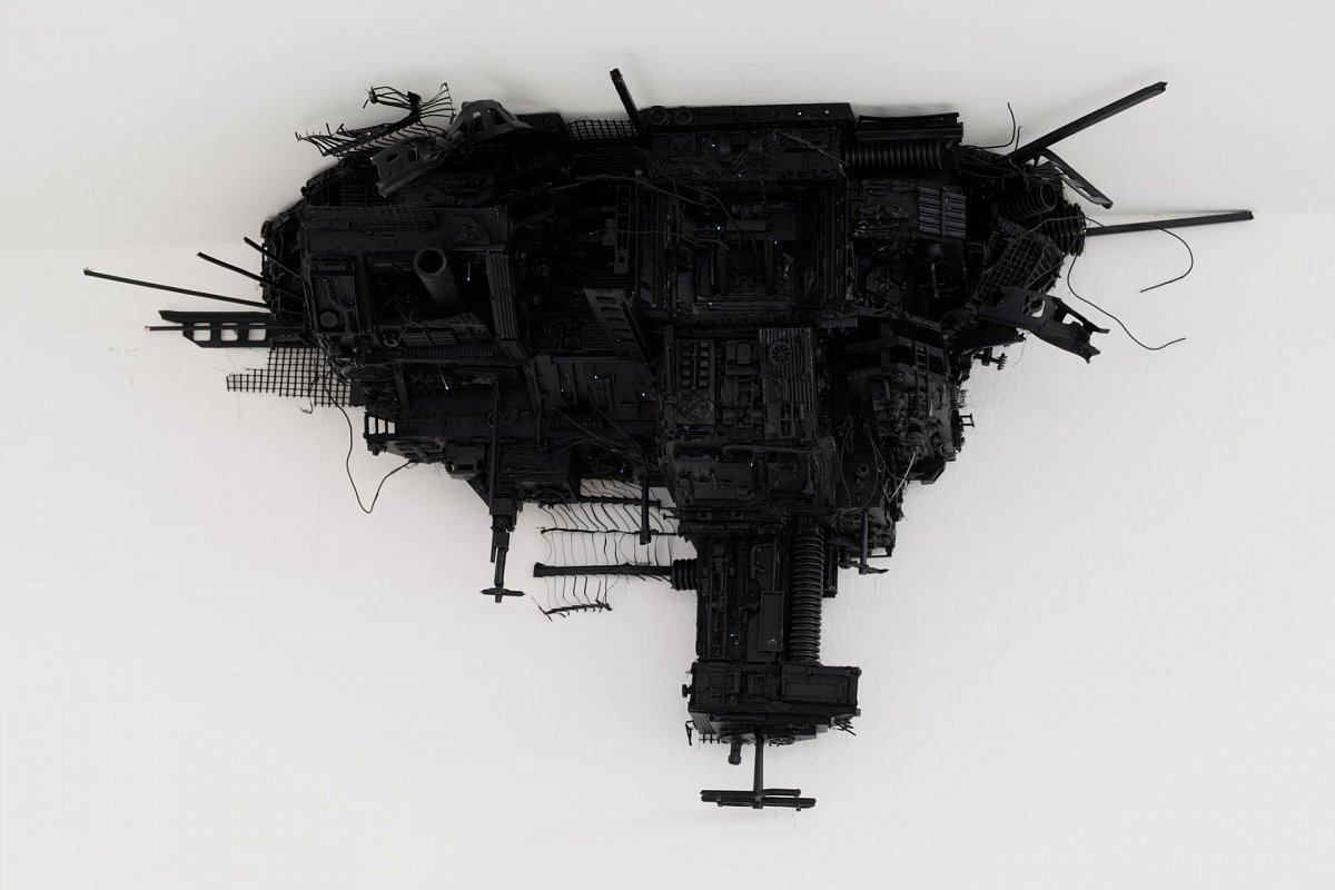 H T_Universe 21_2048px 21